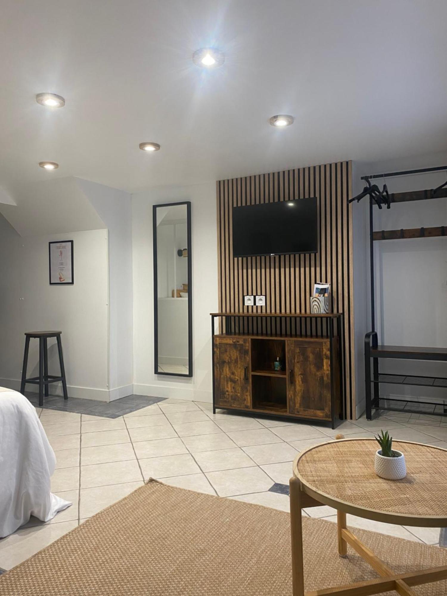 Appart Studio Rdc De Maison Avec Exterieur Proche Reims 蒂恩奎克斯 外观 照片
